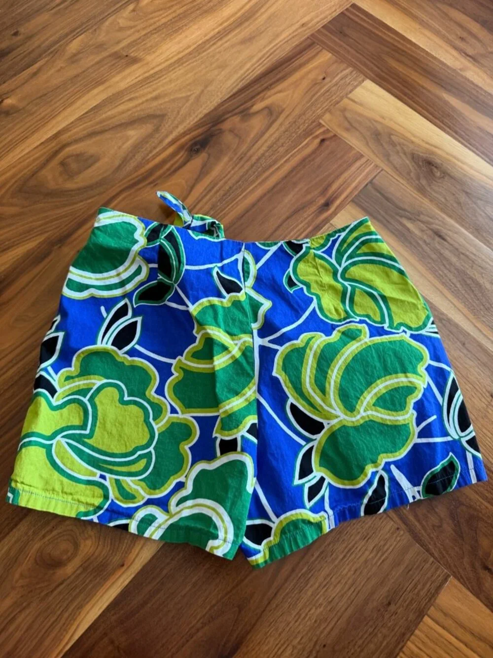 Zara printed pareo skort Women’s Floral green size medium faux wrap colorful